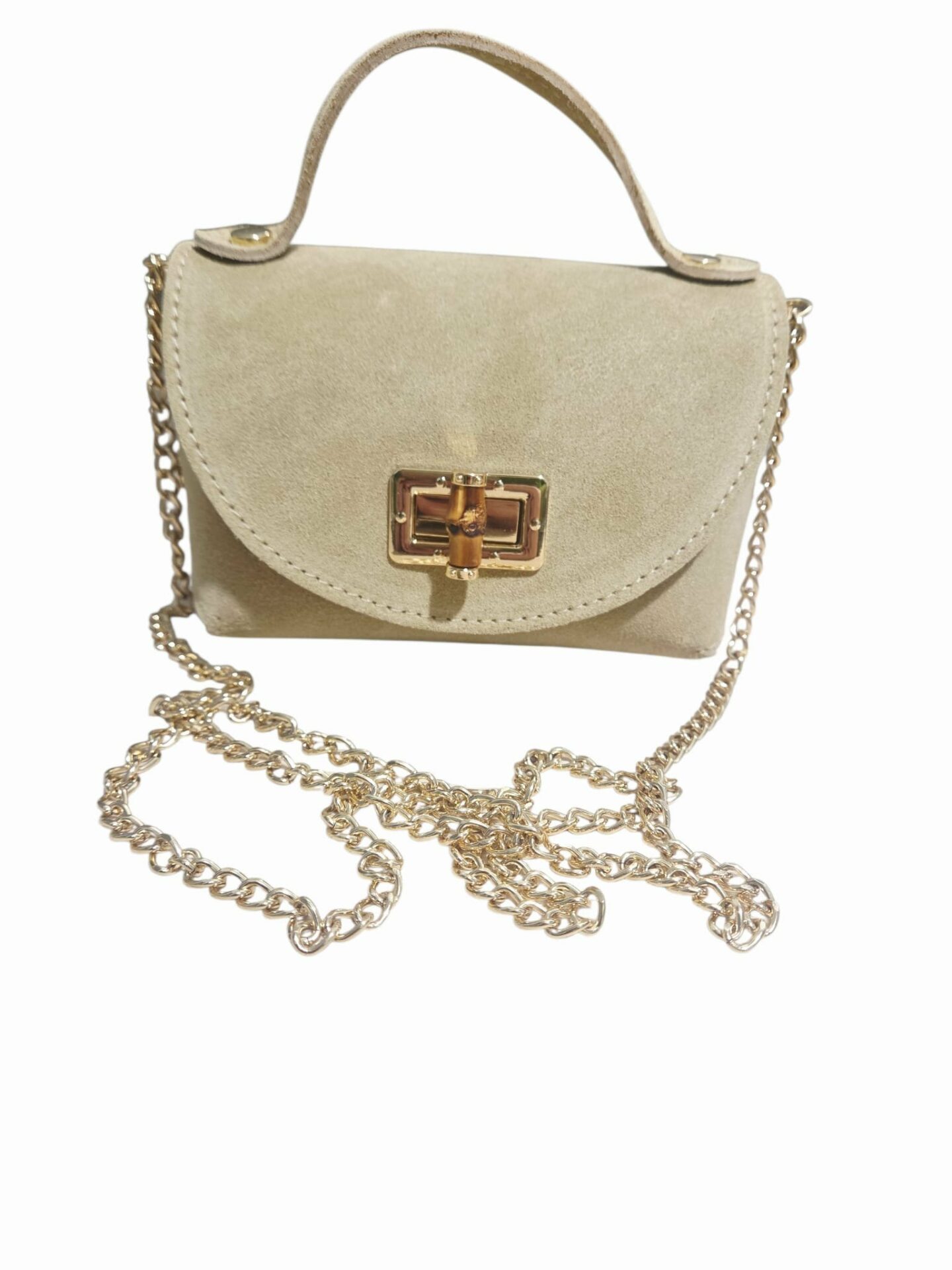 Tracollina in suede con catenella dorata,chiusura in osso. Misura L16 B8 H10.
Made Italy Spedizione Gratuita Tracollina in suede con catenella dorata,chiusura in osso. Misura L16 B8 H10.
Made Italy Spedizione Gratuita