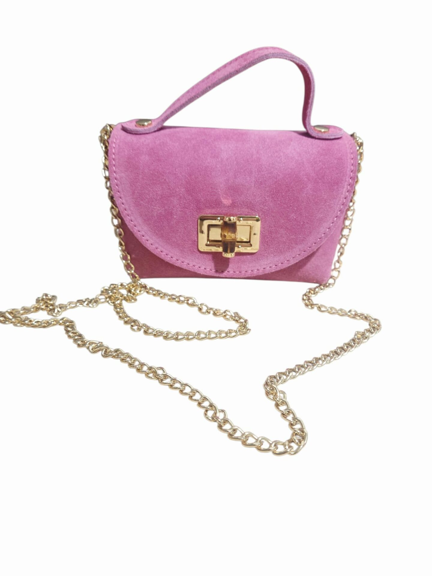 Tracollina in suede con catenella dorata,chiusura in osso. Misura L16 B8 H10.
Made Italy Spedizione Gratuita Tracollina in suede con catenella dorata,chiusura in osso. Misura L16 B8 H10.
Made Italy Spedizione Gratuita