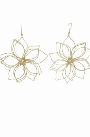 Orecchini fiore doppio grande realizzati in acciaio dorato, leggeri con monachella.
peso 8.8gr
lunghezza 9.5cm Spedizione Gratuita