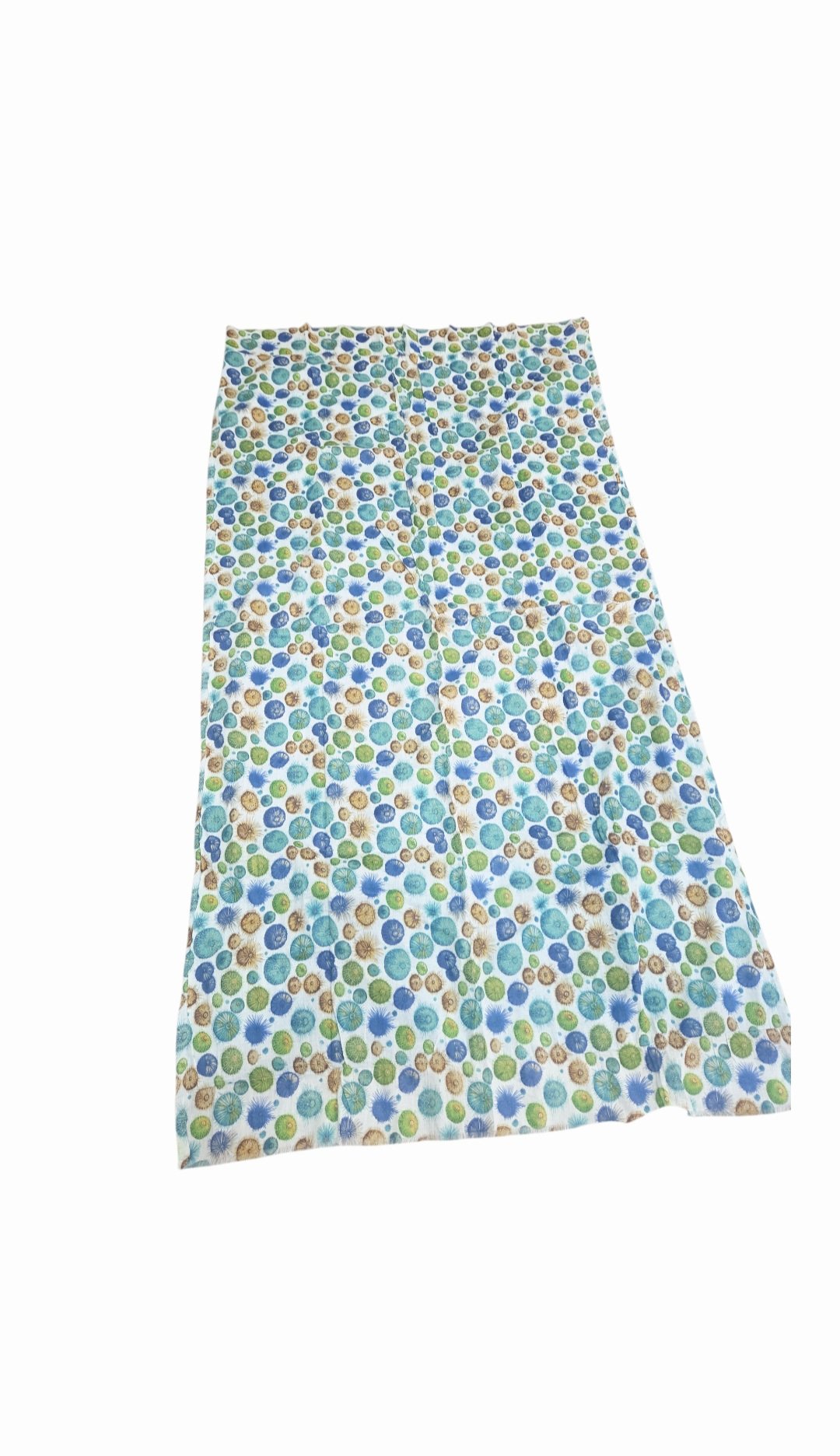 TELOPAREO CON FRANGE STAMPA RICCIO. 
TASCHINO INTERNO CON CHIUSURA A STRAPPO
COMPOSIZIONE:
100% COTONE ESTERNO
100% MICROSPUGNA INTERNO turchese
LARGHEZZA 100 CM
LUNGHEZZA 180 CM Spedizione Gratuita