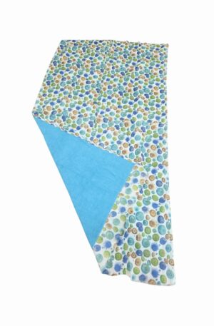 TELOPAREO CON FRANGE STAMPA RICCIO. 
TASCHINO INTERNO CON CHIUSURA A STRAPPO
COMPOSIZIONE:
100% COTONE ESTERNO
100% MICROSPUGNA INTERNO turchese
LARGHEZZA 100 CM
LUNGHEZZA 180 CM Spedizione Gratuita