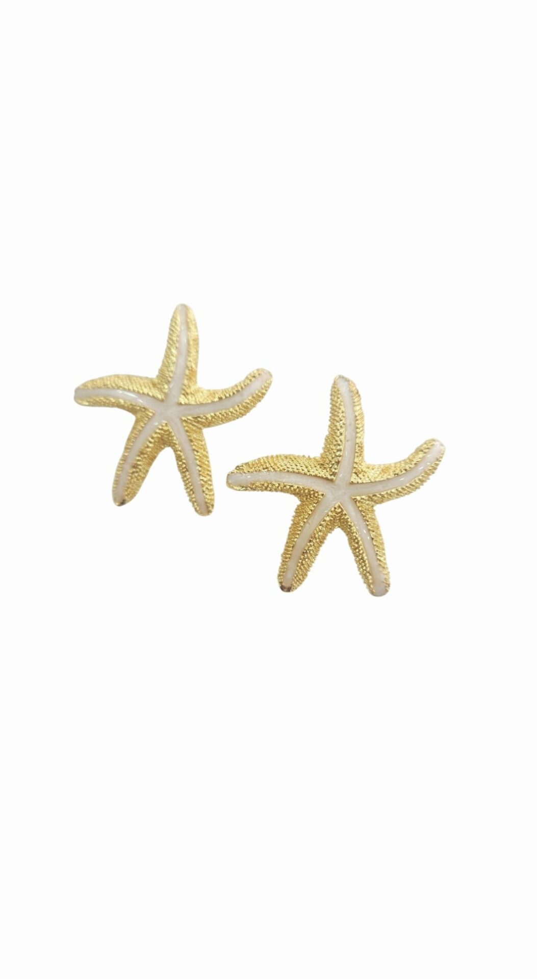 Orecchini lobo stelle marine in ottone con centrale smaltato neutro
peso.8.5gr
lunghezza 3cm Spedizione Gratuita