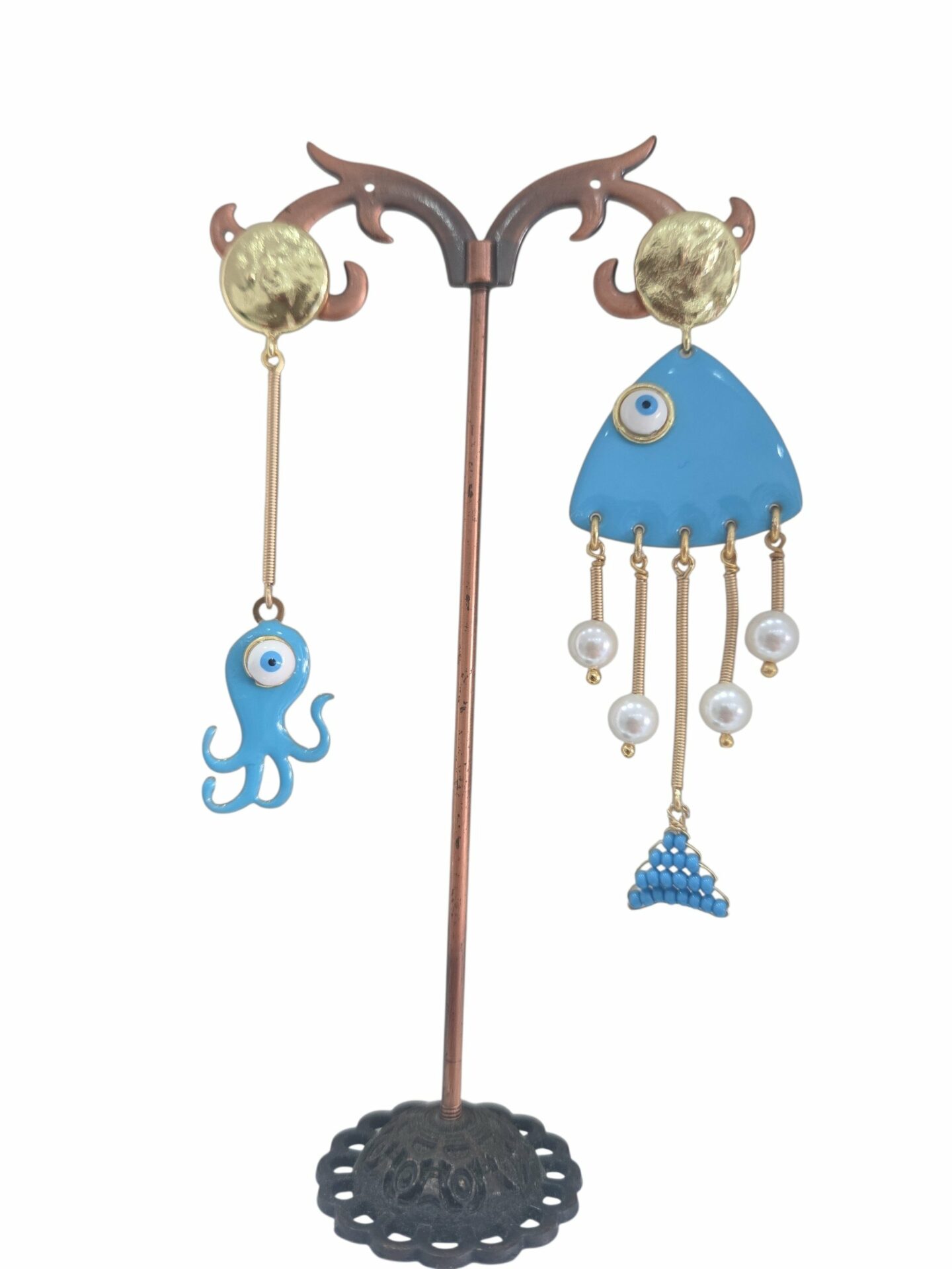 Orecchini realizzati artigianalmente con pesce e polipo smaltati,microperline e perle di Maiorca. elementi dorati in ottone
lunghezza pesce 8.5cm peso 10.9gr
lunghezza polipo 7cm peso 5.1gr Spedizione Gratuita Orecchini realizzati artigianalmente con pesce e polipo smaltati,microperline e perle di Maiorca. elementi dorati in ottone
lunghezza pesce 8.5cm peso 10.9gr
lunghezza polipo 7cm peso 5.1gr Spedizione Gratuita