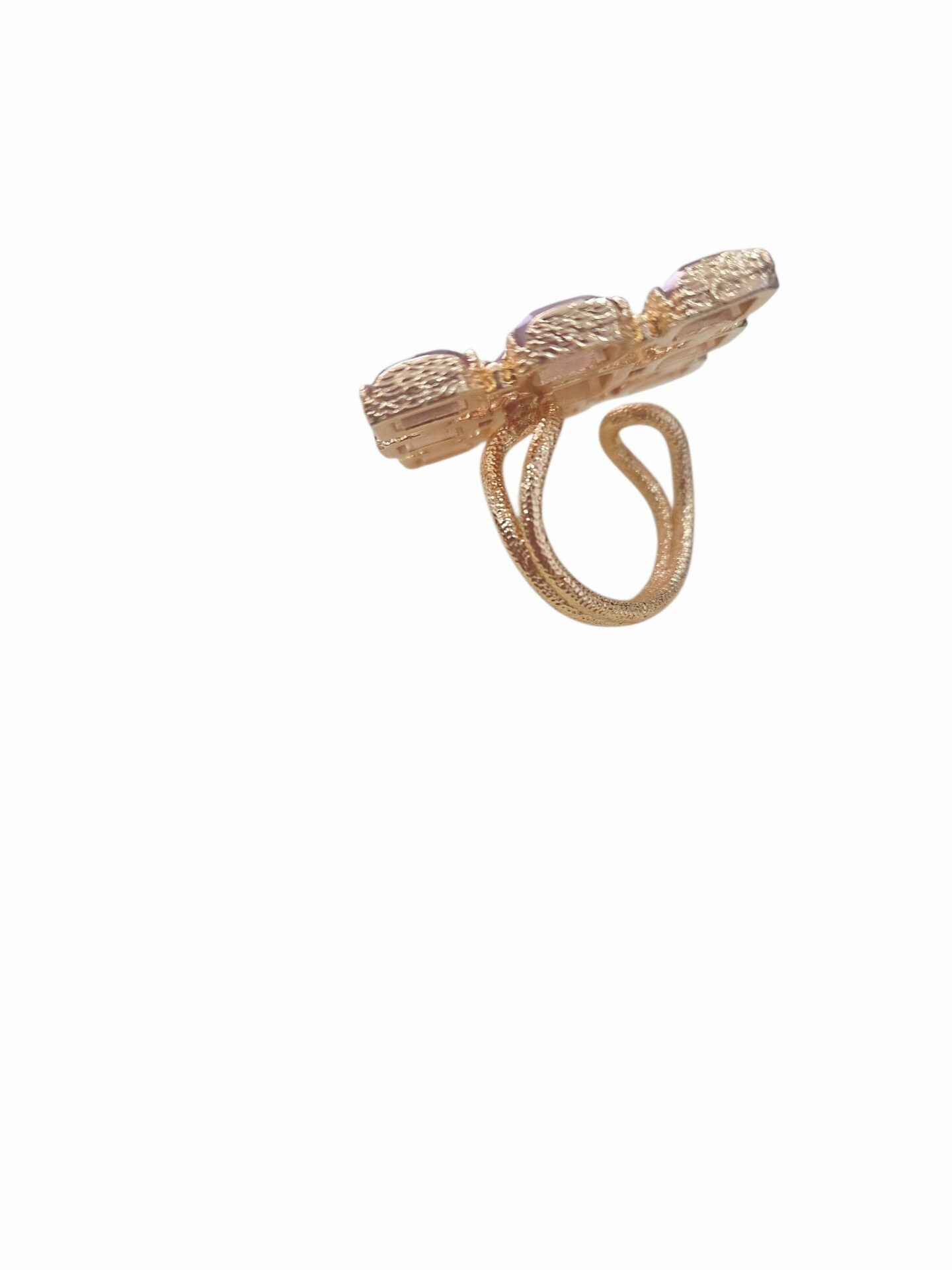 Anello regolabile realizzato con occhio di gatto cipria su base in ottone
lunghezza 4.5cm Spedizione Gratuita Anello regolabile realizzato con occhio di gatto cipria su base in ottone
lunghezza 4.5cm Spedizione Gratuita