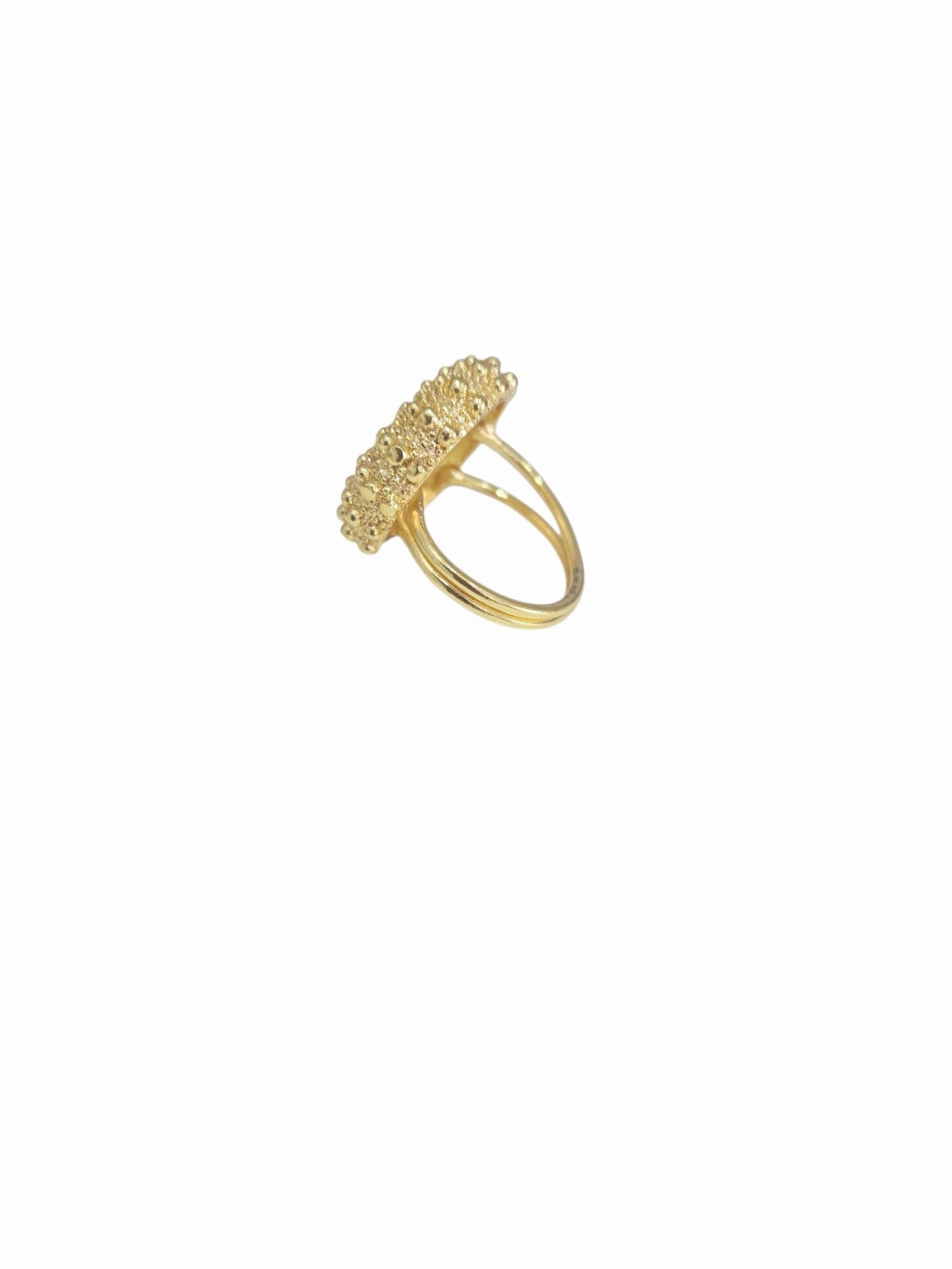Anello riccio reagolabile realizzato in ottone con zircone centrale Spedizione Gratuita Anello riccio reagolabile realizzato in ottone con zircone centrale Spedizione Gratuita