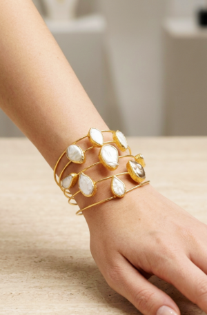Bracciale ad incastro in ottone realizzato con perle scaramazze. Spedizione Gratuita