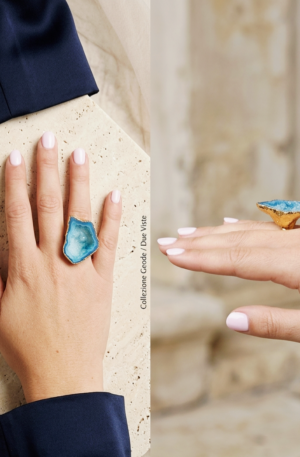 Anello regolabile con pietra druzy azzurra rialzata montata su ottone Spedizione Gratuita
