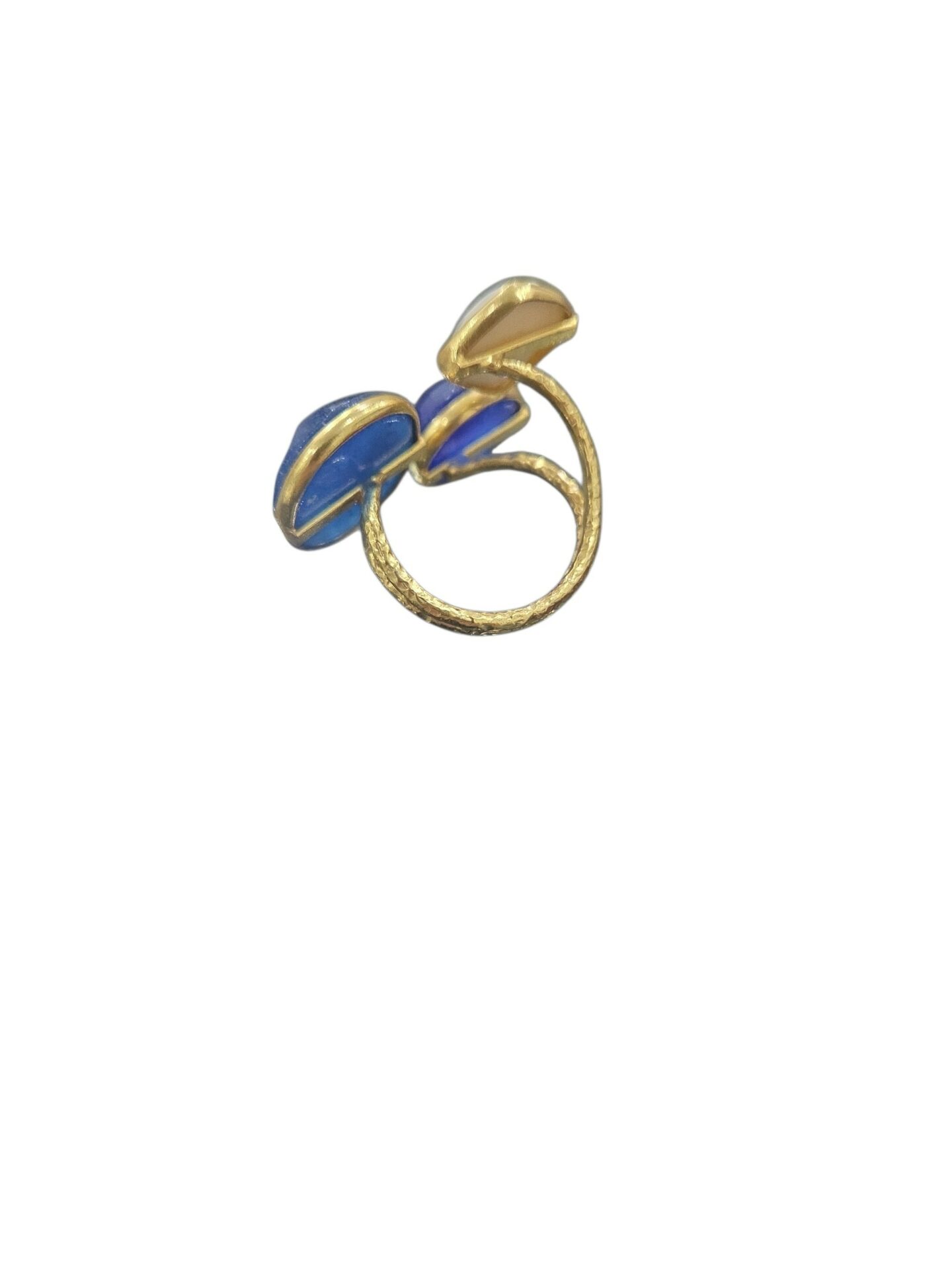 Anello regolabile realizzato con triple pietre in quarzo blu elettrico,azzurra e bianca. Spedizione Gratuita Anello regolabile realizzato con triple pietre in quarzo blu elettrico,azzurra e bianca. Spedizione Gratuita