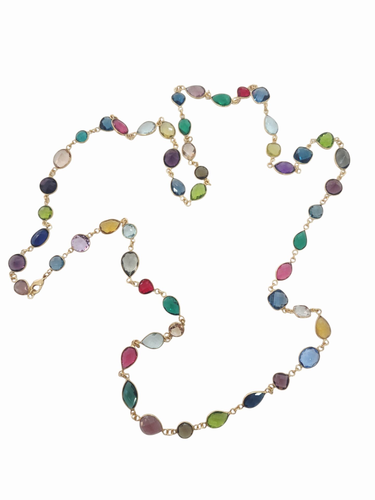 Collana lunga realizzata con quarzi multicolore contornati da ottone in varie forme possibilità di farla doppio giro.
lunghezza 1m Spedizione Gratuita Collana lunga realizzata con quarzi multicolore contornati da ottone in varie forme possibilità di farla doppio giro.
lunghezza 1m Spedizione Gratuita