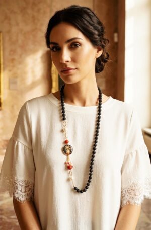 Collana lunga realizzata con onice, pietra lavica con testa di moro, perle di maiorca,perle di fiume,sfere in pasta di corallo e rametti di corallo.
lunghezza 86cm Spedizione Gratuita Collana lunga realizzata con onice, pietra lavica con testa di moro, perle di maiorca,perle di fiume,sfere in pasta di corallo e rametti di corallo.
lunghezza 86cm Spedizione Gratuita