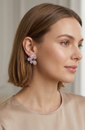 Orecchini lobo realizzati con quarzo rosa contornati da ottone
lunghezza 2cm
peso 5.5gr Spedizione Gratuita