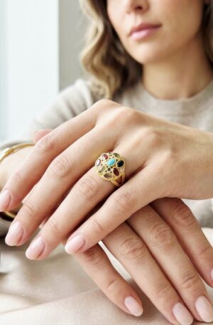Anello regolabile realizzato su ottone con quarzi multicolore incastonati Spedizione Gratuita