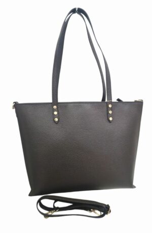 Borsa in vera pelle marrone, made Italy,molto capiente con manici ampi e tracolla,chiusura con zip,interno foderato con 3 scomparti centrale con zip e tasche laterali.misura H29 B15 L36 ampiezza manico 29cm Spedizione Gratuita